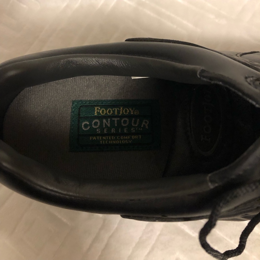 Men’s Footjoy golf cleats, size 8 medium - Picture 3 of 4